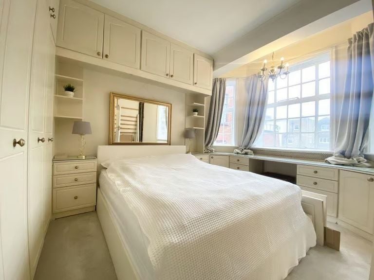 Flat West Street in Fareham