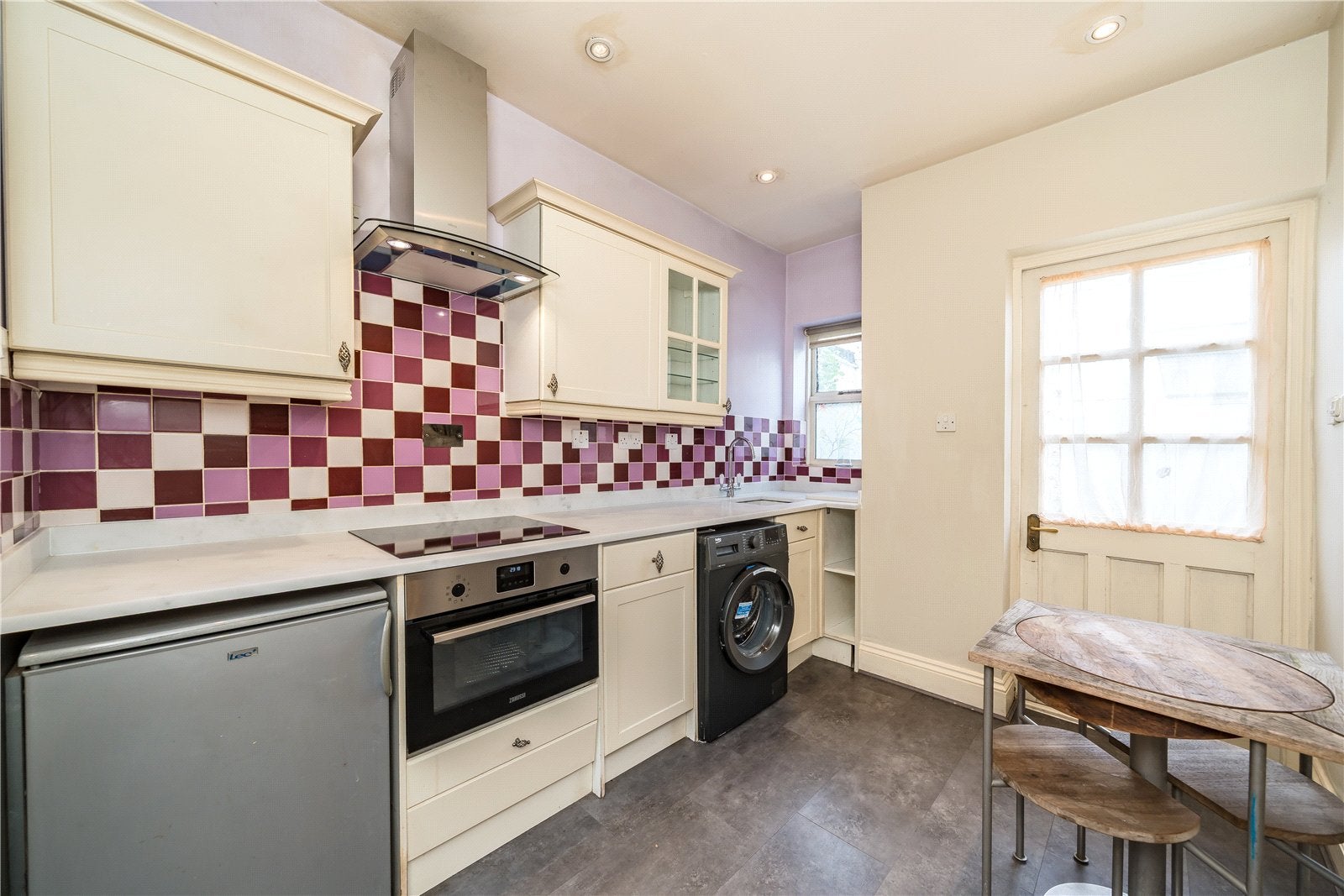Flat Peterborough Villas in Greater London