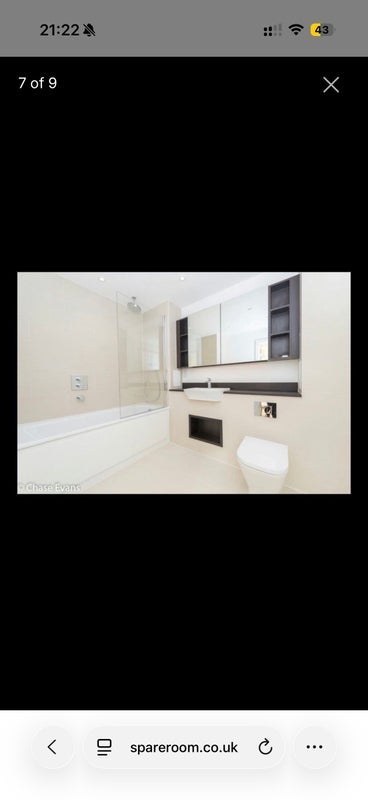 Room Hannaford Walk in Greater London