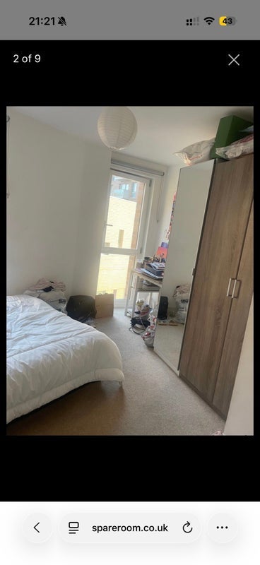 Room Hannaford Walk in Greater London