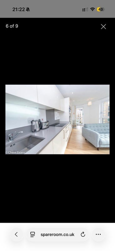 Room Hannaford Walk in Greater London