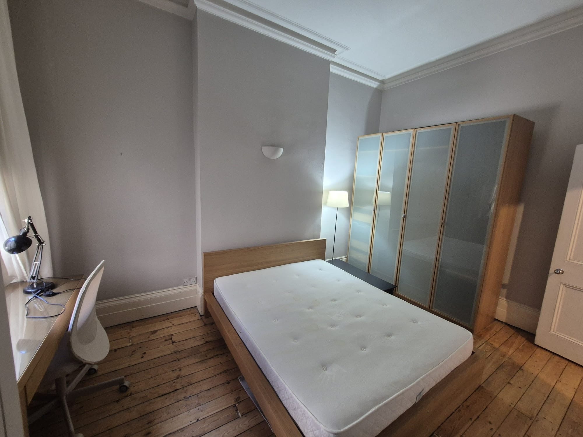 Flat Old Brompton Road in Greater London