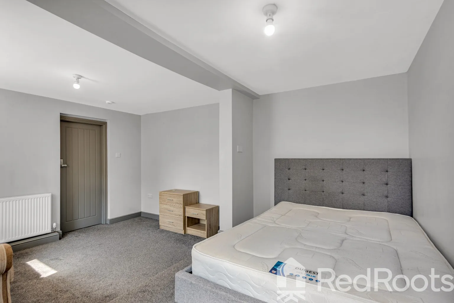 Room Minsthorpe Lane in Wakefield