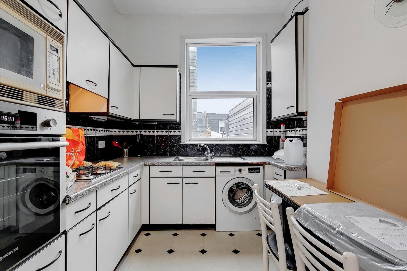 Flat Fulham Road in Greater London