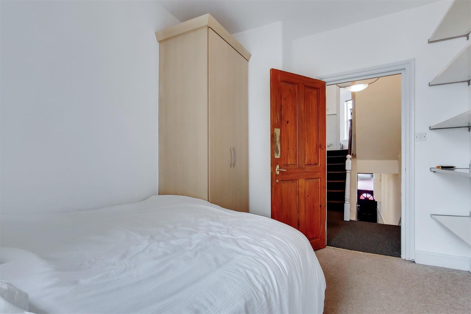 Flat Fulham Road in Greater London