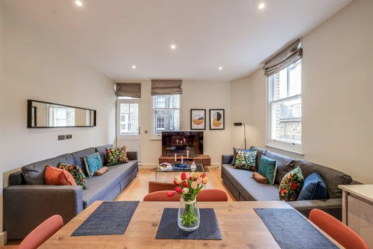 Flat Great Titchfield Street in City of Westminster
