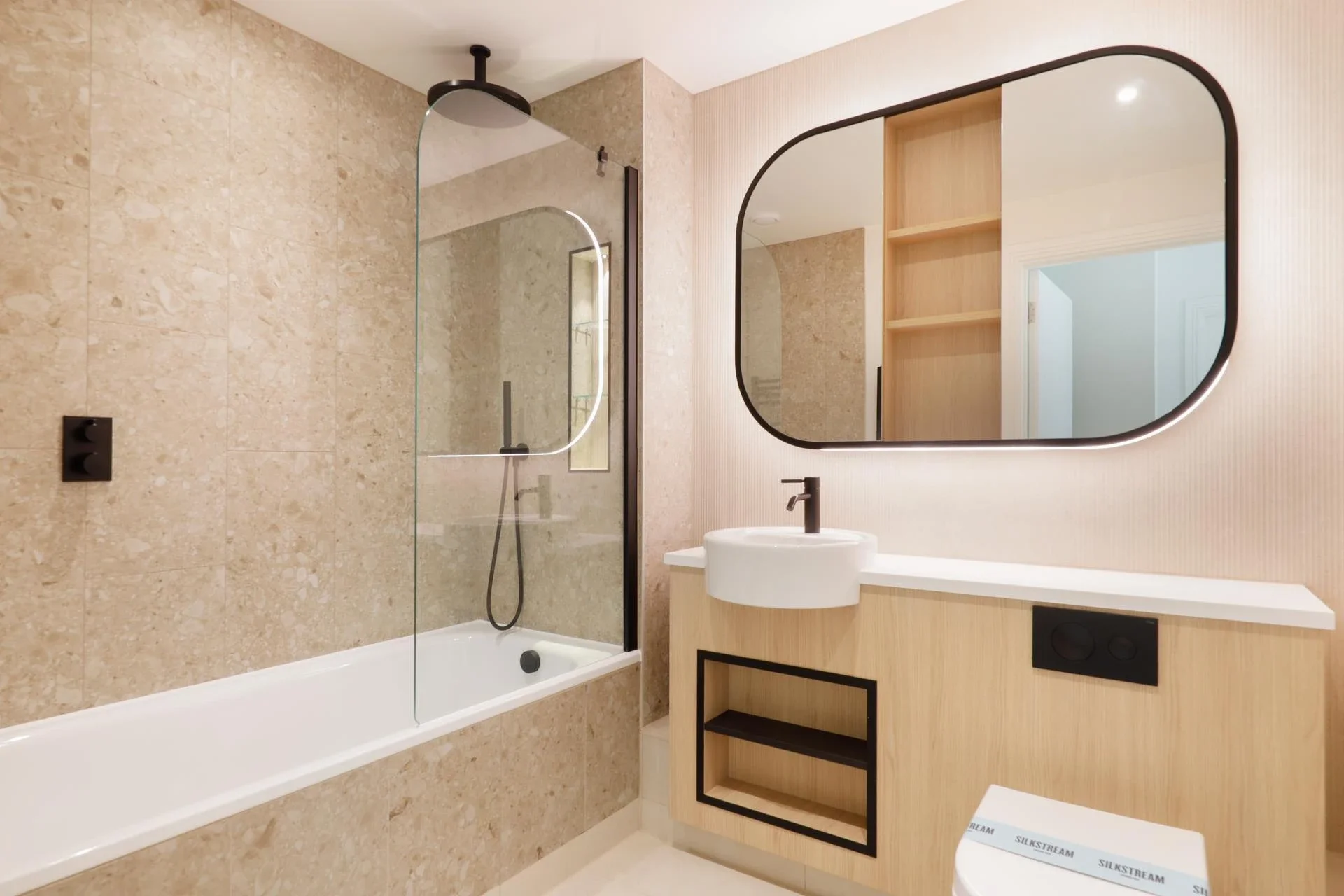 Flat The Hyde in Greater London