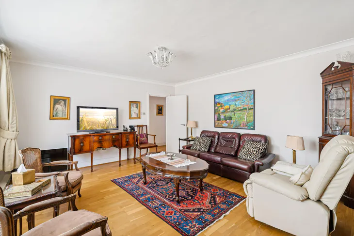 Flat Lowndes Square in City of Westminster