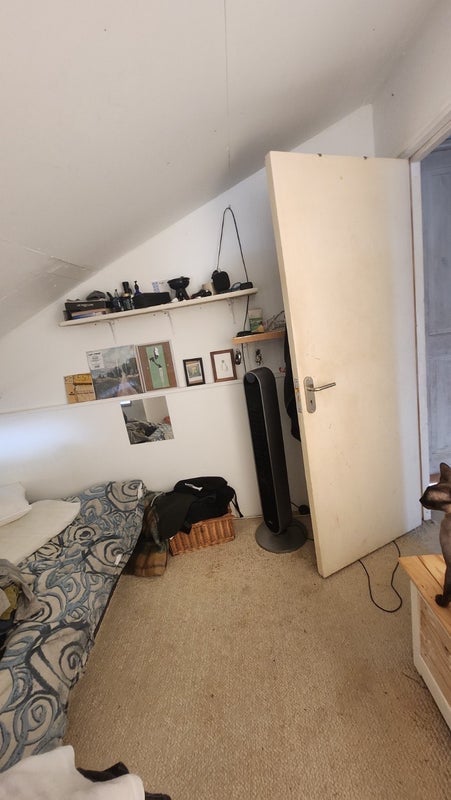 Flat Felstead Street in Greater London