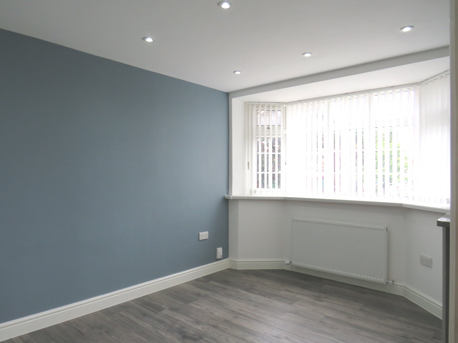 Flat Bilton Road in Greater London