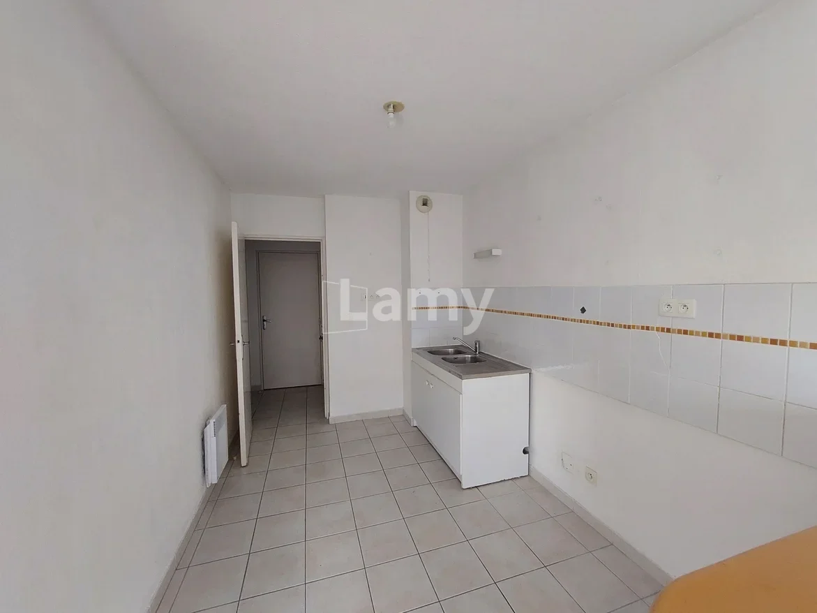 Appartement Avenue du Maréchal Juin à Nîmes