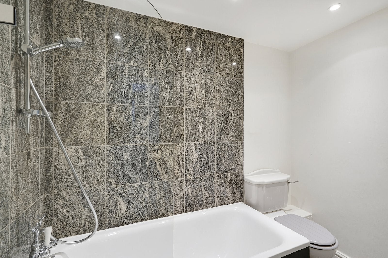 Flat Clareville Grove in Greater London