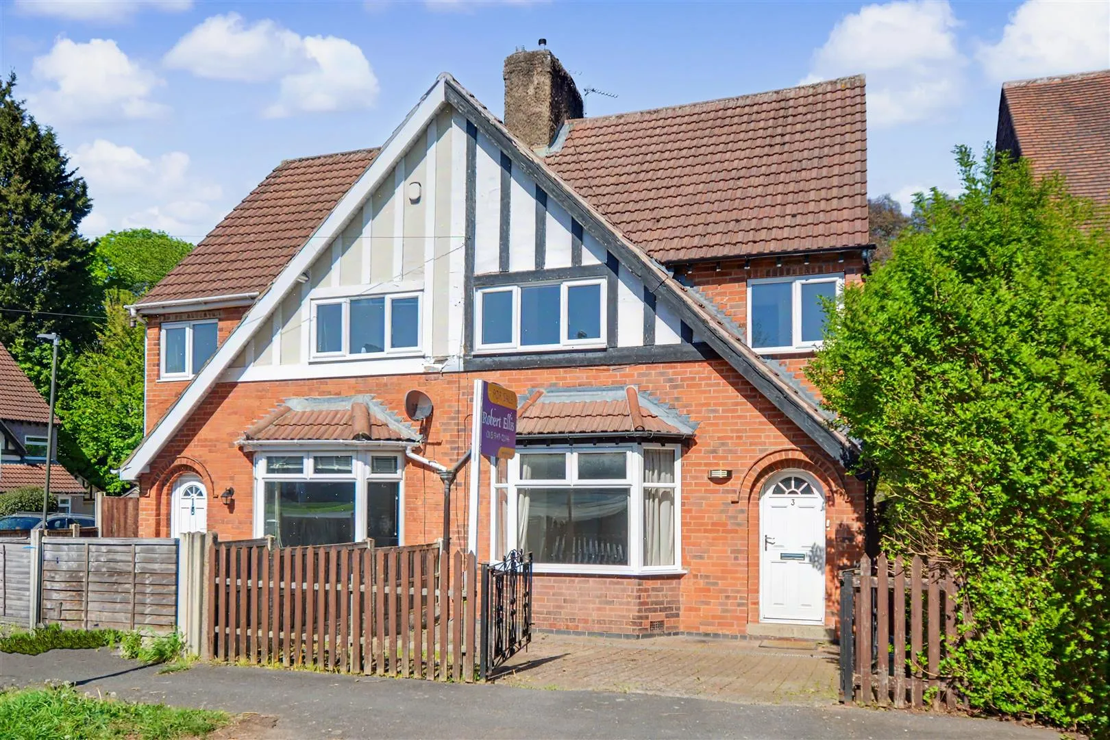 House Victor Crescent in Nottingham