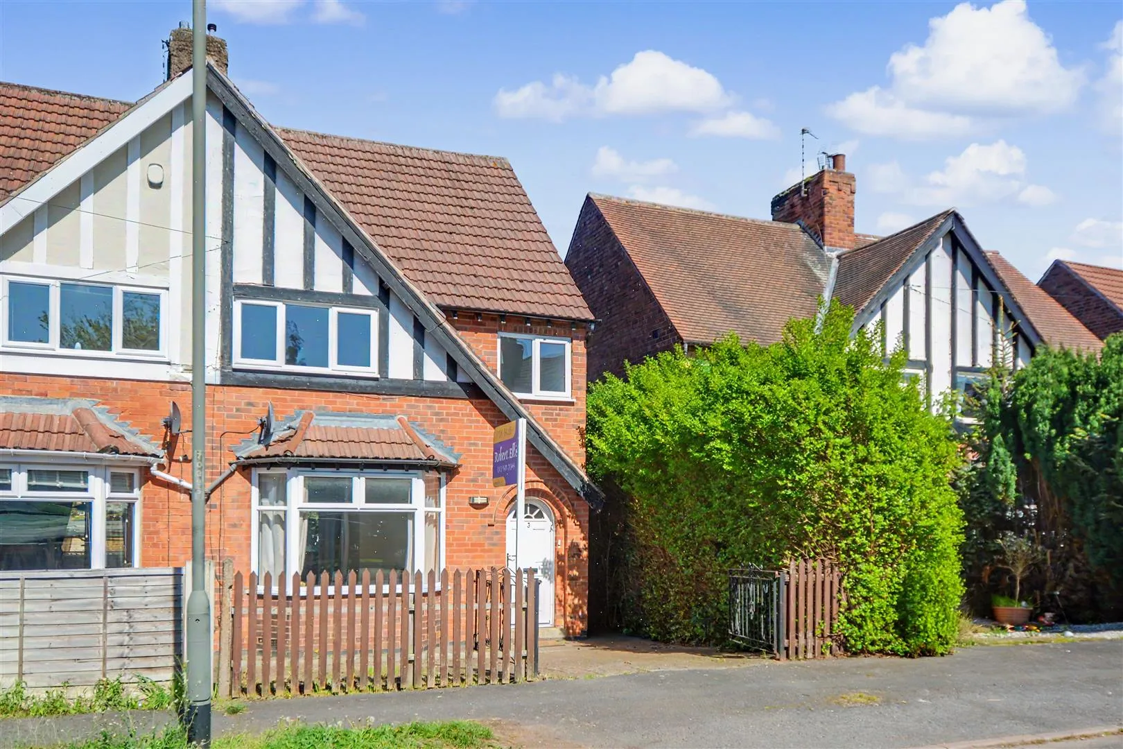 House Victor Crescent in Nottingham