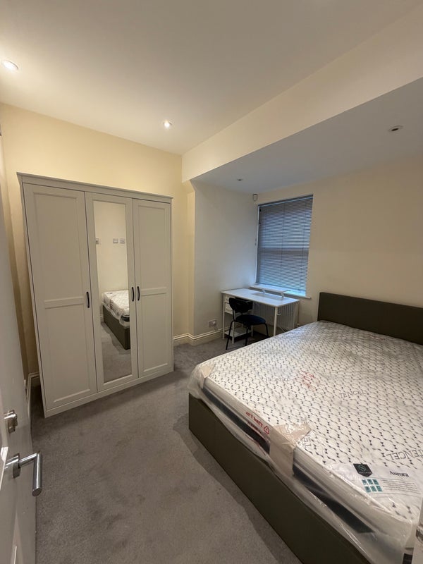 Room Oakley Place in Greater London