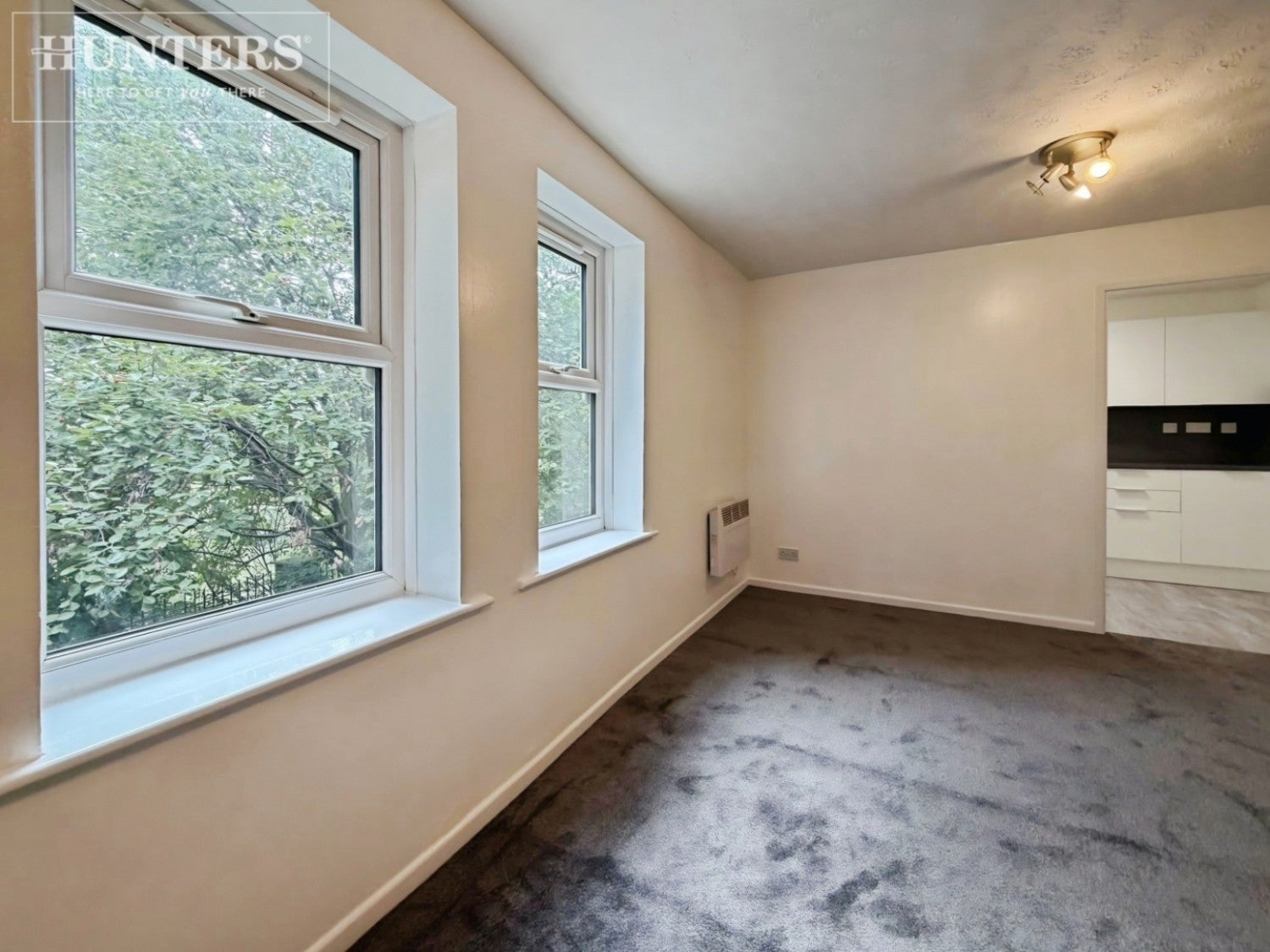 Flat Howden Way in Wakefield