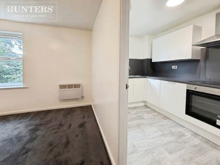 Flat Howden Way in Wakefield