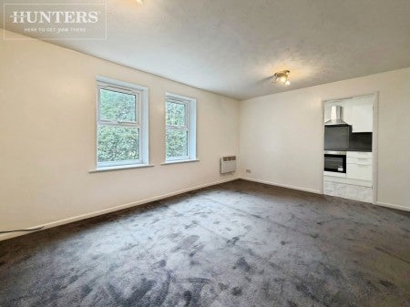 Flat Howden Way in Wakefield