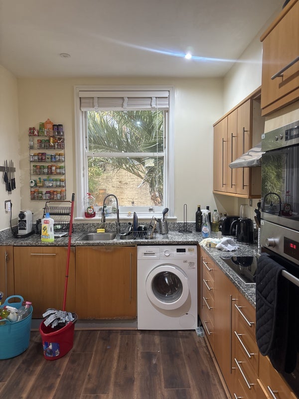 Room Marcia Road in Greater London
