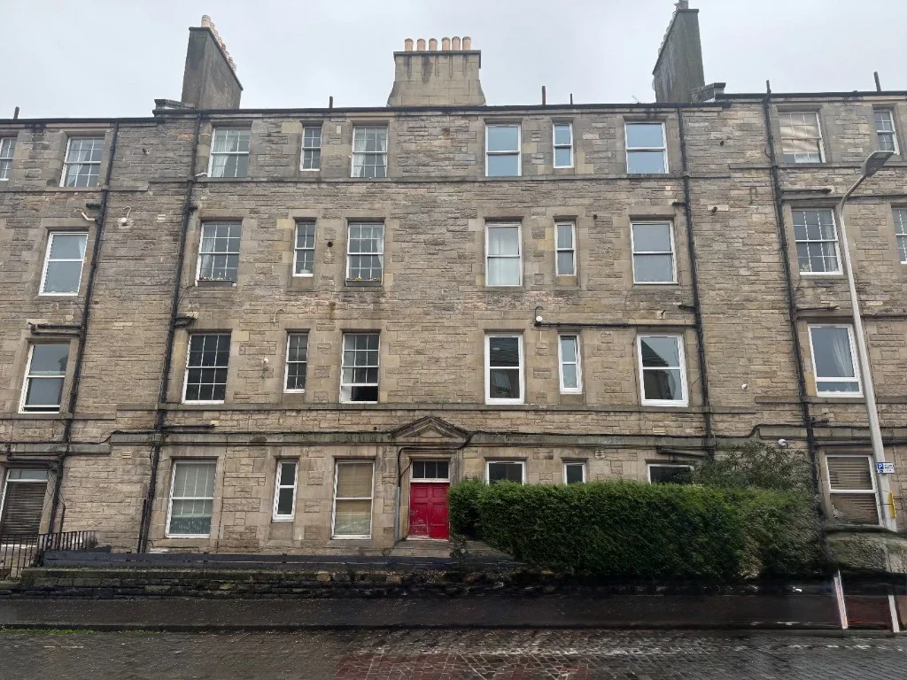 Flat Halmyre Street in City of Edinburgh