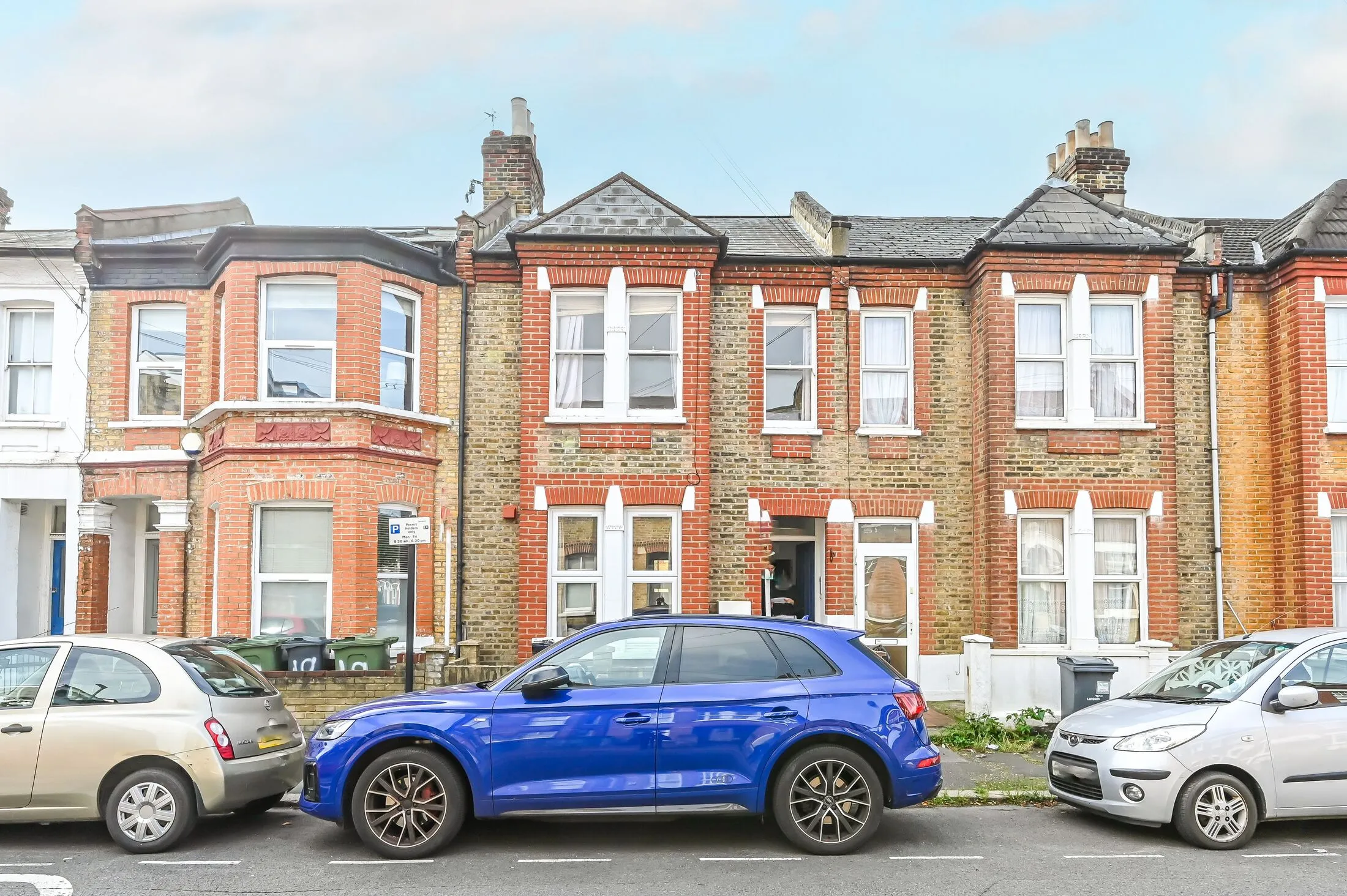 Flat Margate Road in Greater London