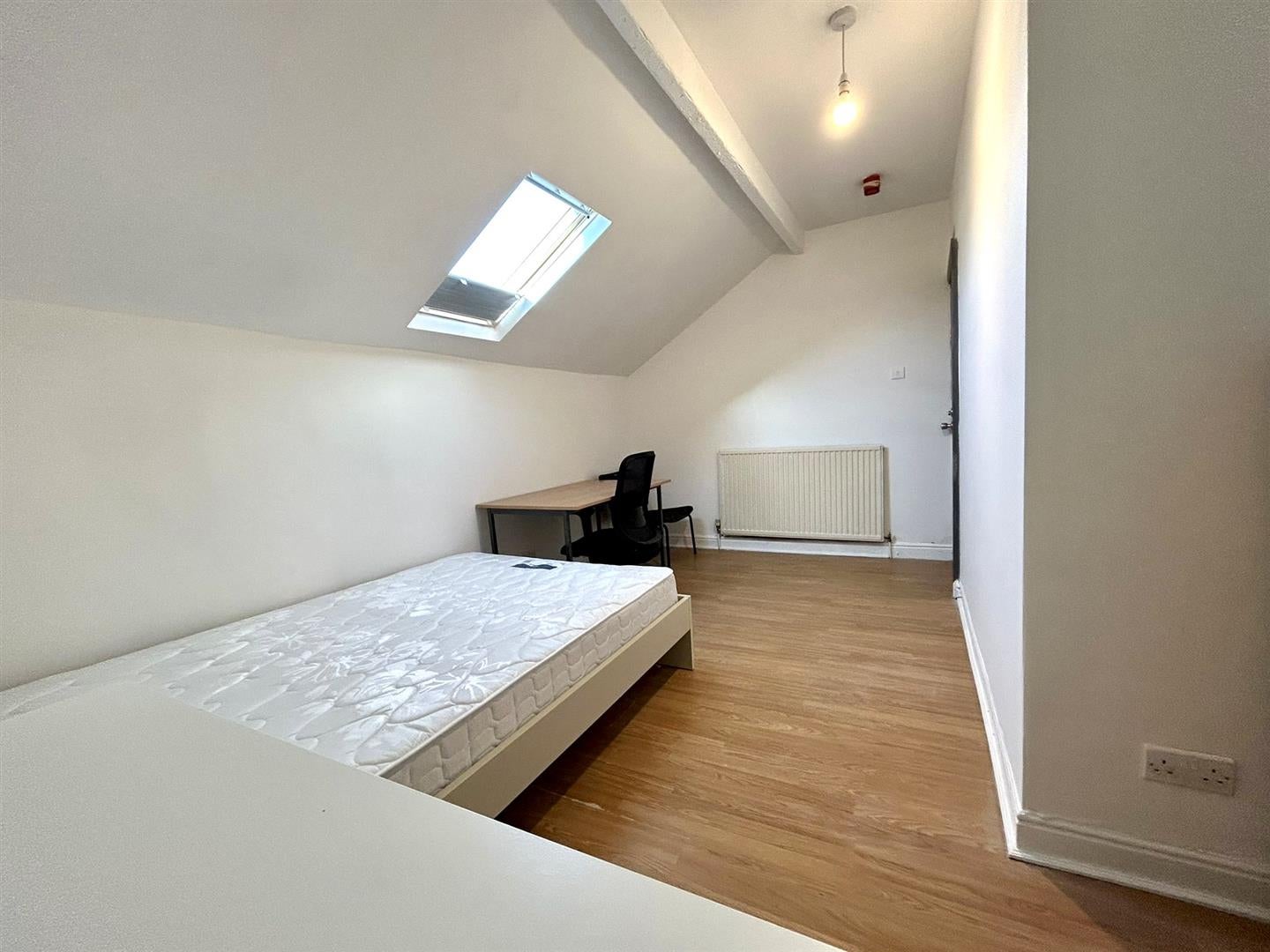 Room London Road in Sheffield