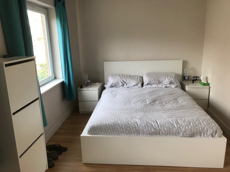 Flat Nelson Square in Greater London