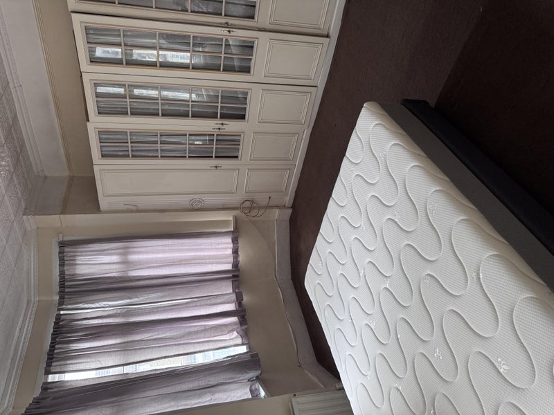 Room Mitcham Road in Greater London