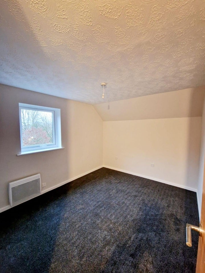 Flat Swan Gardens in Birmingham