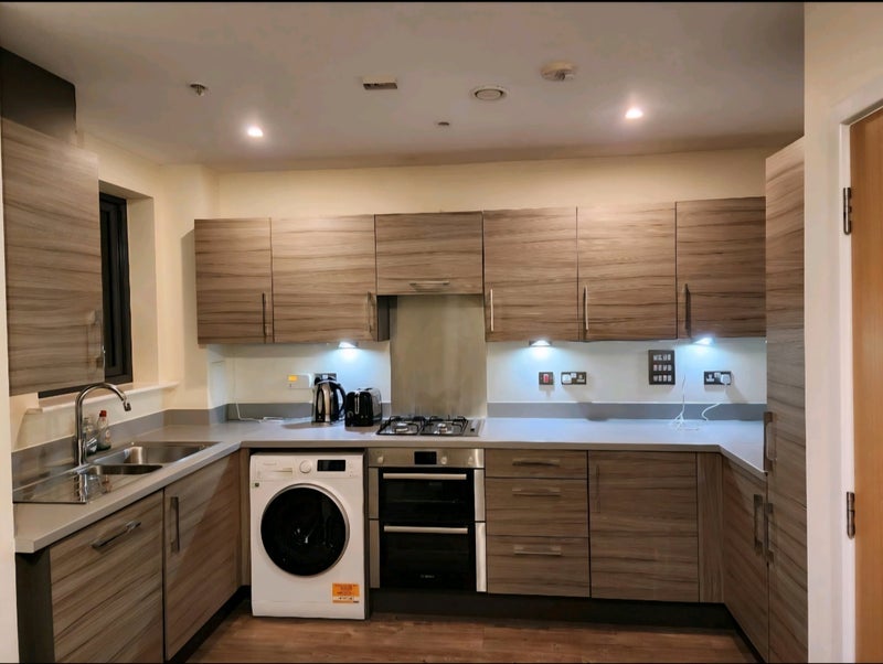 Room Kingsmead Avenue in Greater London
