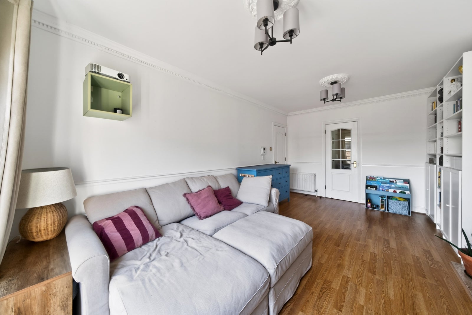 Flat Leathermarket Court in Greater London