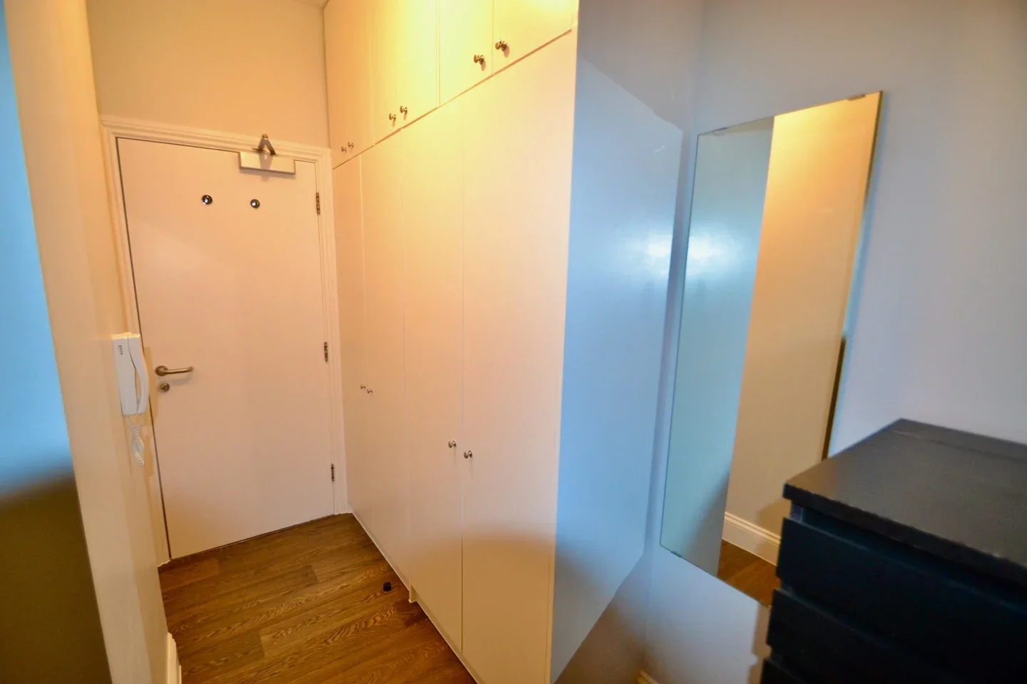 Flat Gloucester Street in City of Westminster