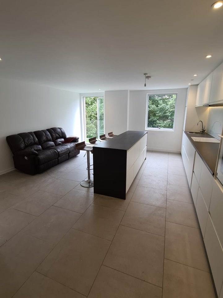Room Motley Street in Greater London