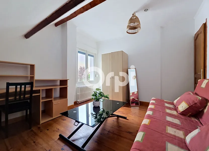 Room Rue Saint-Vincent de Paul in Compiègne