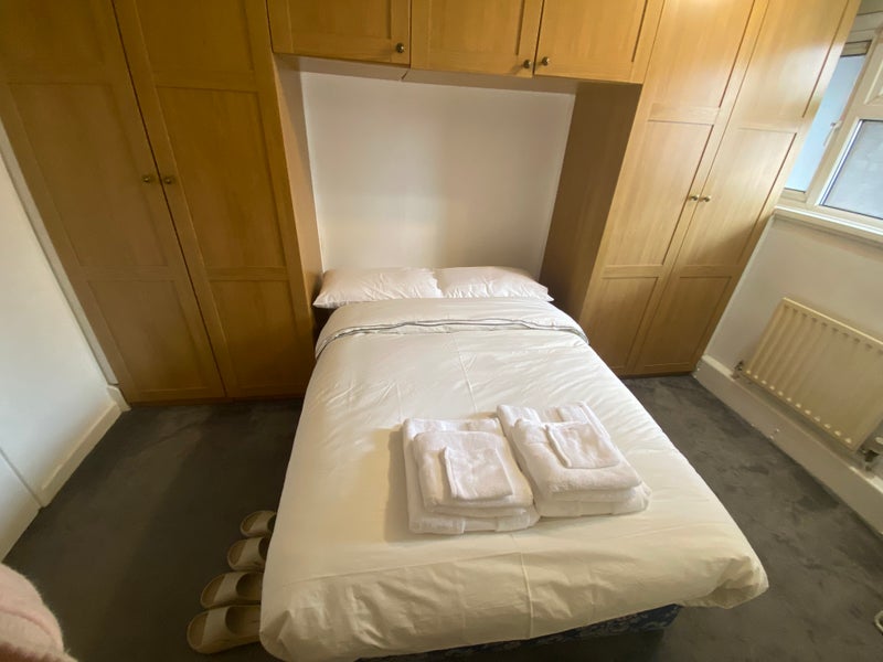 Room Kings Close in Greater London