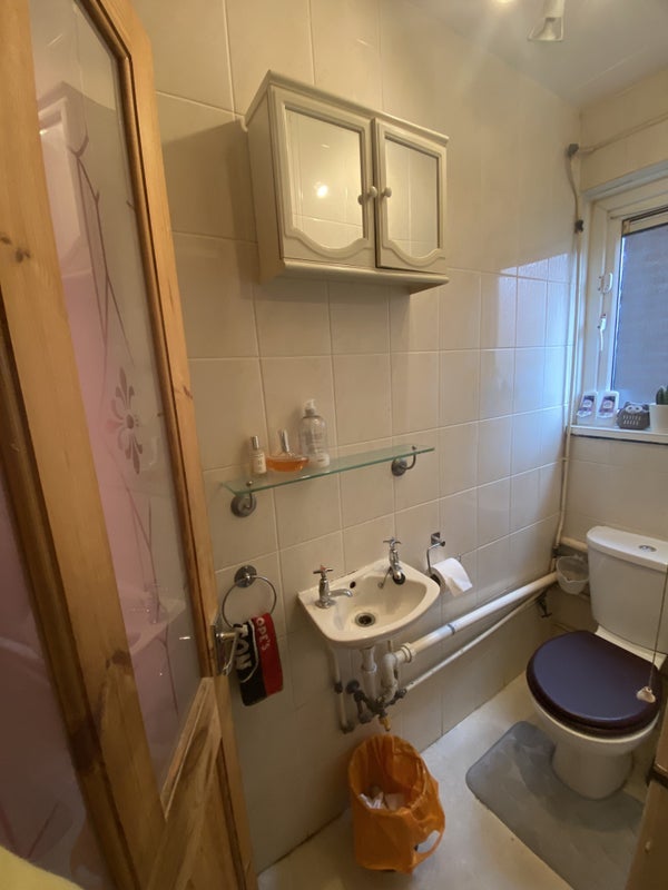Room Kings Close in Greater London