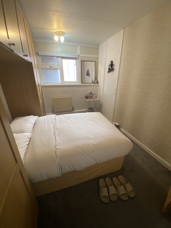 Room Kings Close in Greater London