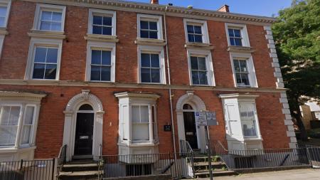 Flat Albion Place in Northampton