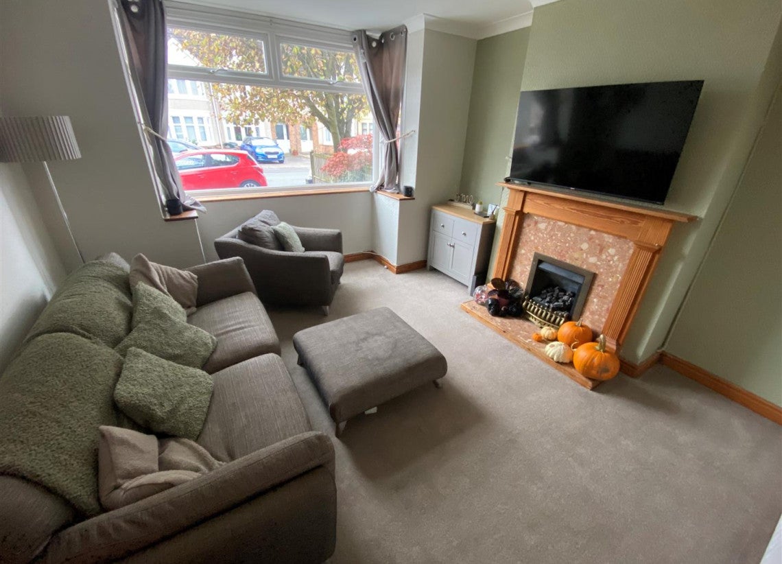 House Overslade Crescent in Coventry