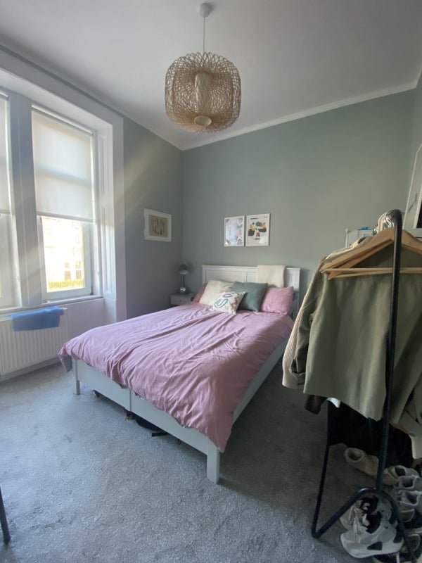Room Dunard Road in Rutherglen
