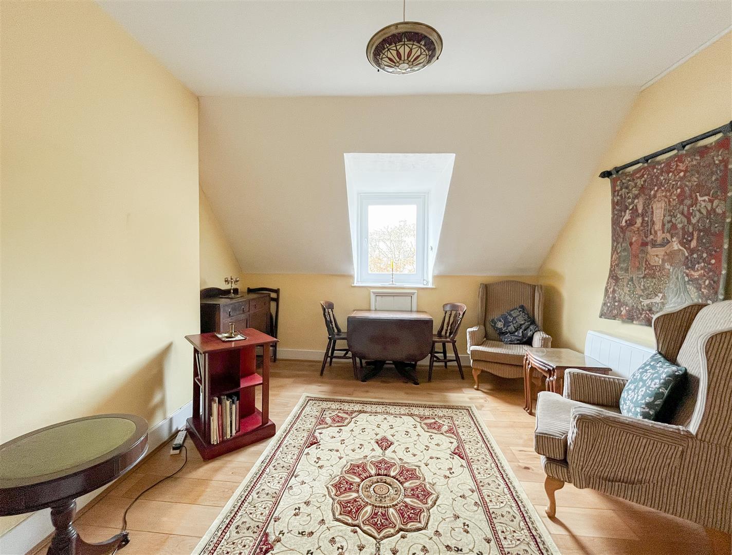 Flat Cornwallis Gardens in St Leonards
