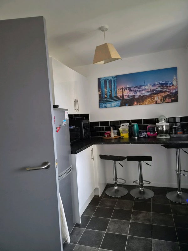 Room Craigmount Avenue North in City of Edinburgh