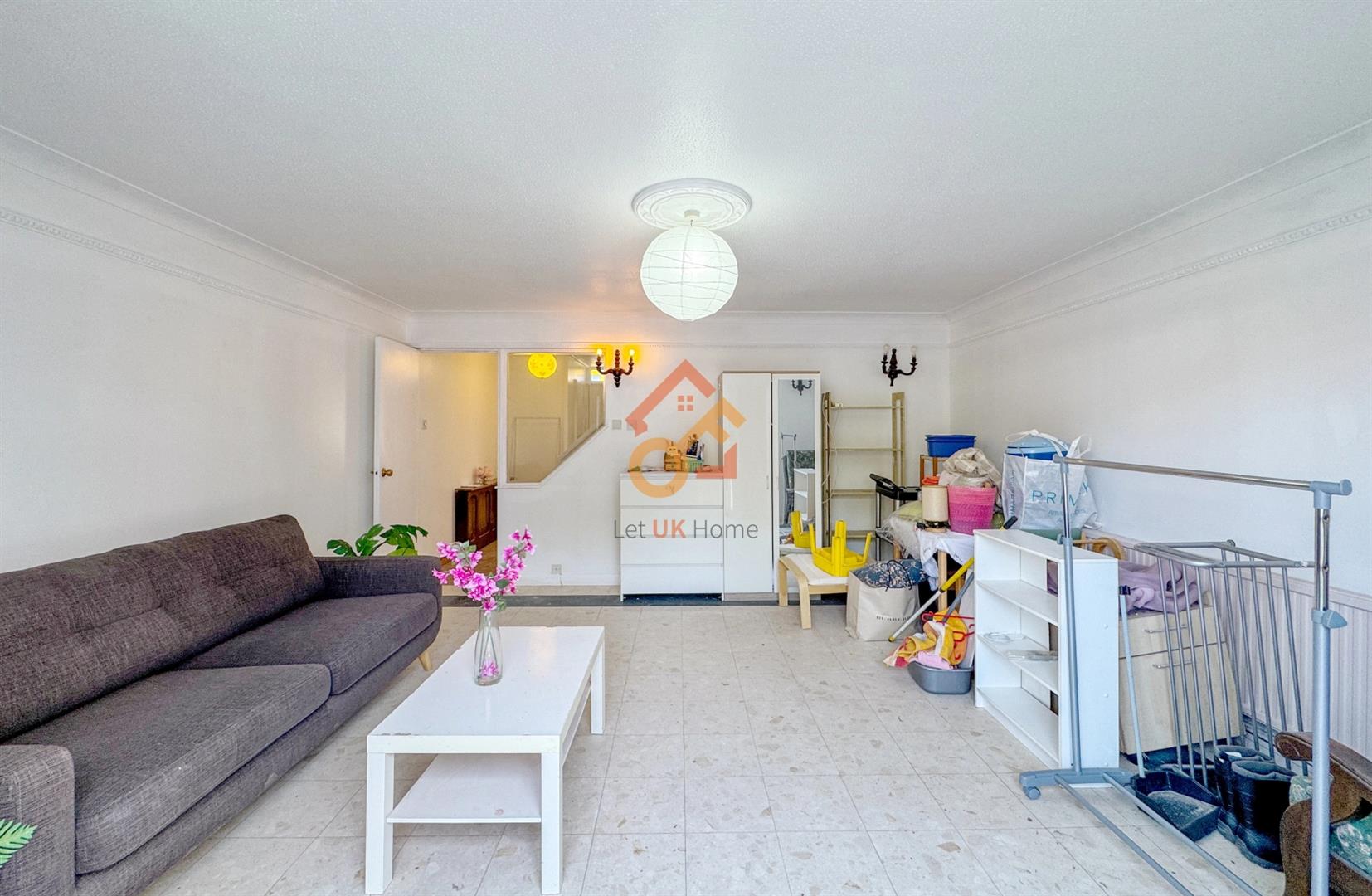 House Gillison Walk in Greater London