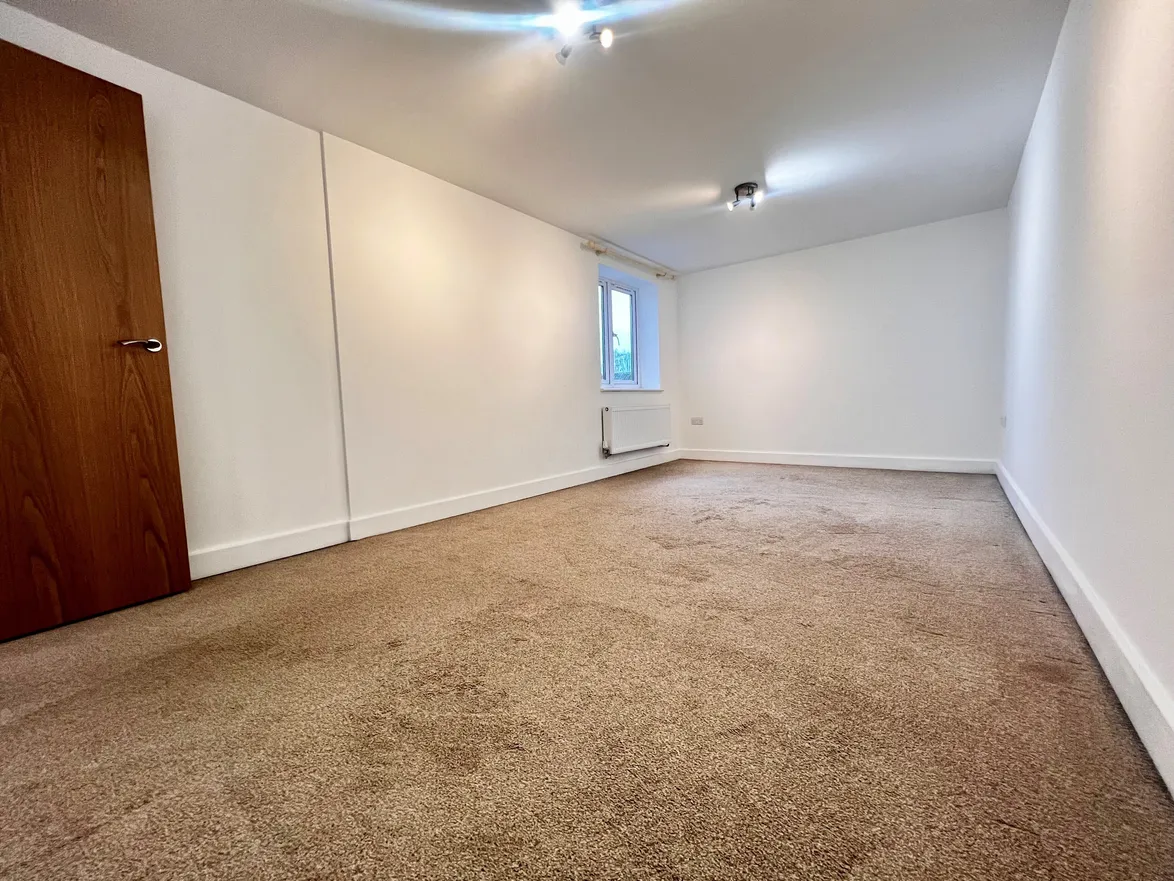 Flat Chichester Close in Rainham
