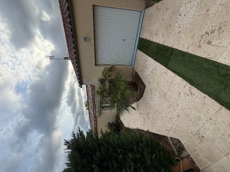 House Rue des Treilles in Libourne