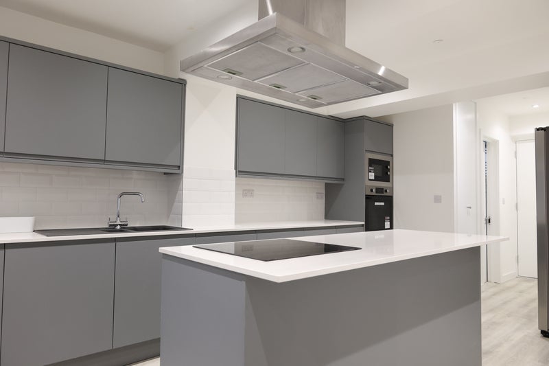 Room Winders Road in Greater London