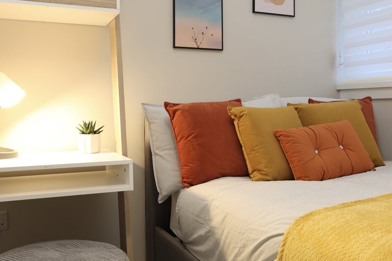 Room Winders Road in Greater London