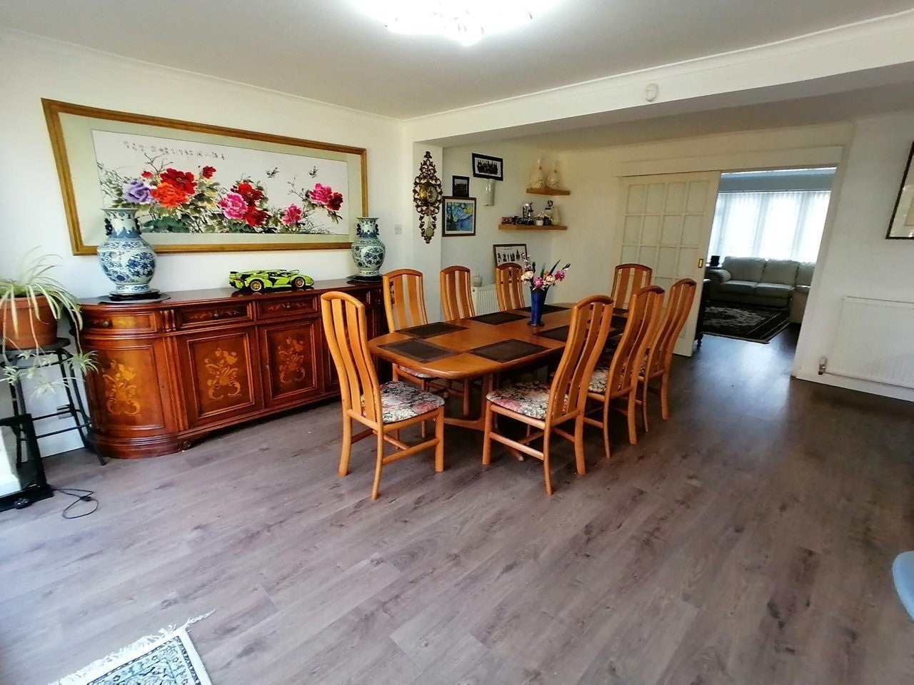 House Thatcham Gardens in Greater London
