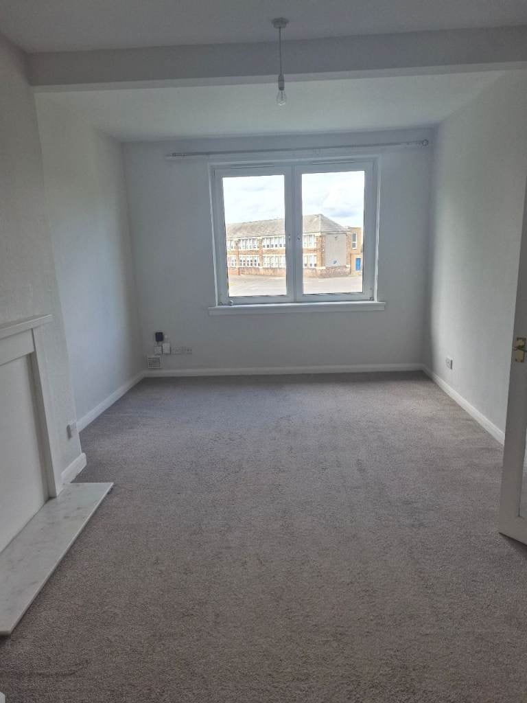 Flat Loganlea Drive in City of Edinburgh