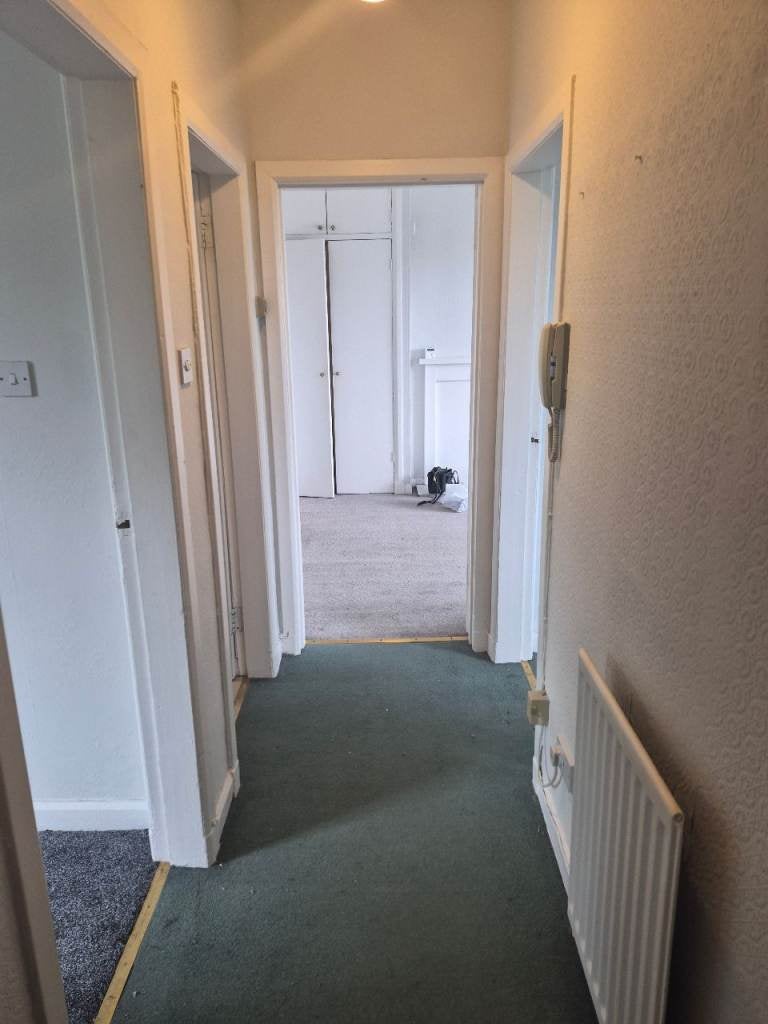 Flat Loganlea Drive in City of Edinburgh